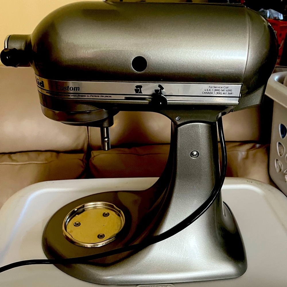 Kitchen aid mixer